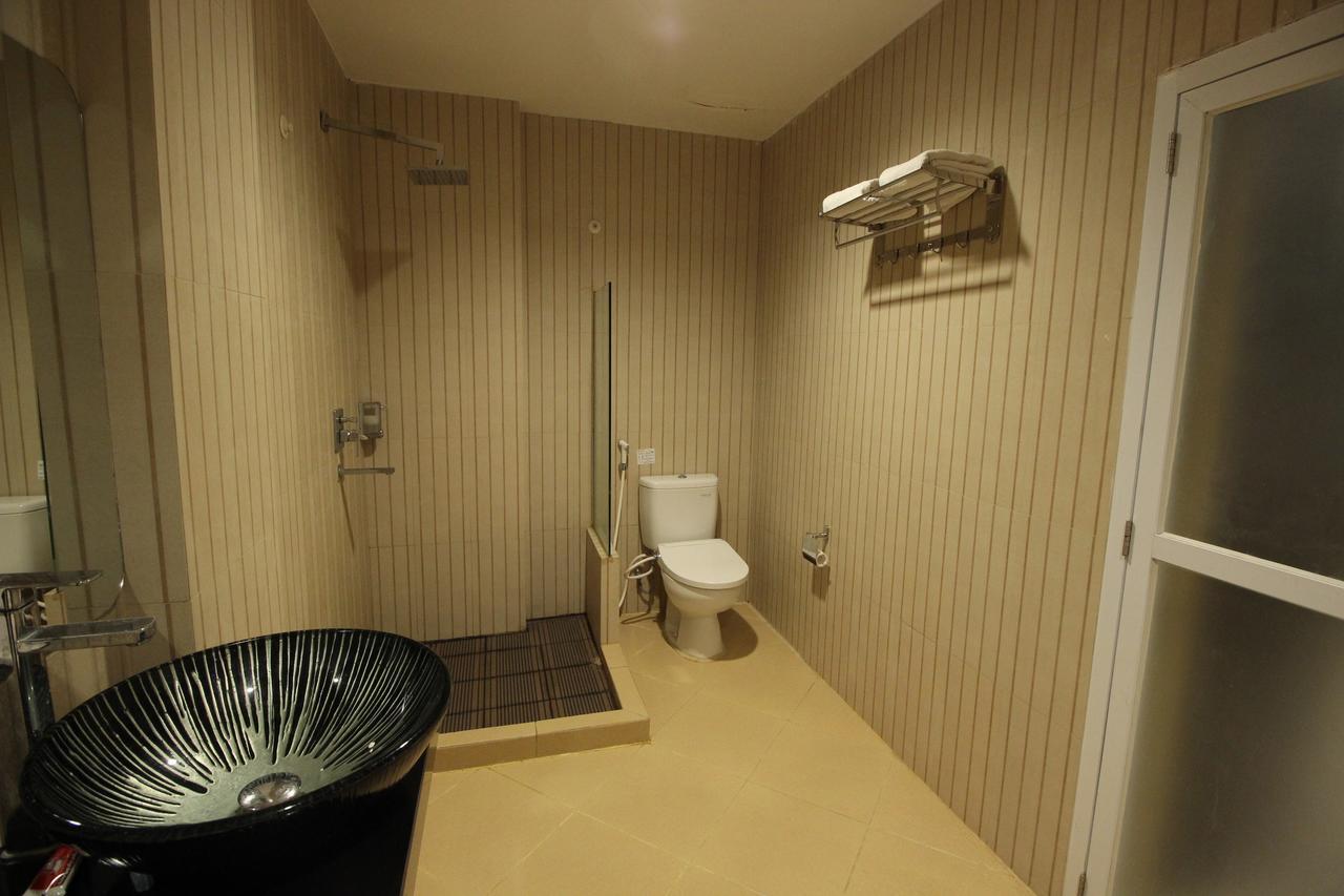 Hannah Hotel Syariah Painan ภายนอก รูปภาพ
